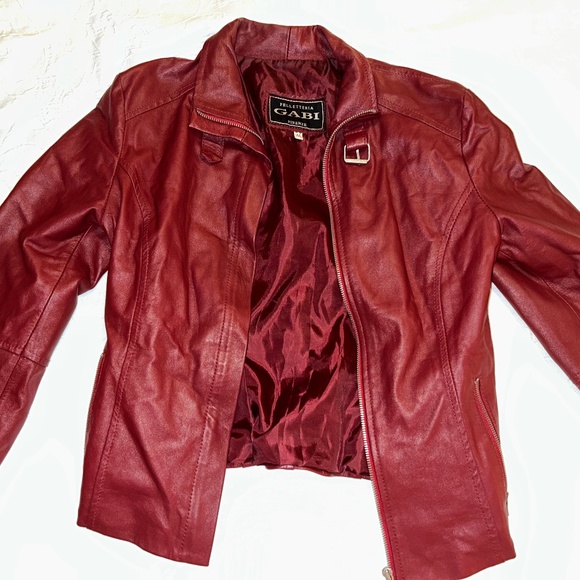 Excellent condition ITALIAN RED WINE BURGUNDY LEATHER JACKET